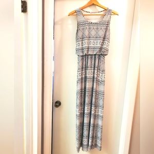 Patterned Black/White Dress